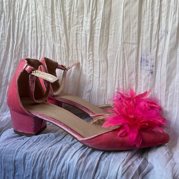ASOS Pink Velvet Block Kitten Heel Flower Barbie Barbiecore Clueless Size 9 - Picture 3 of 5
